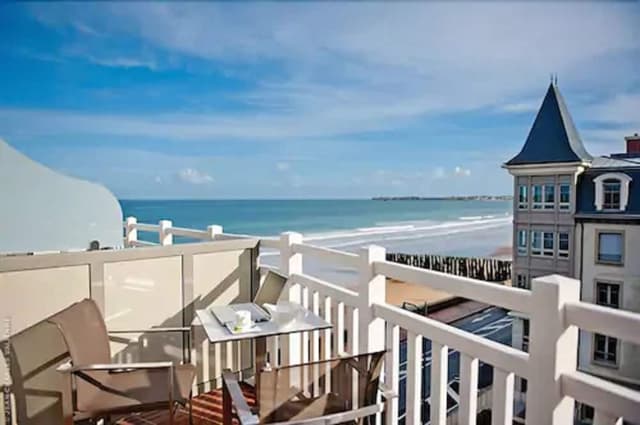 Double or Twin Room, Partial Sea View