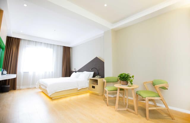 Superior Queen Room