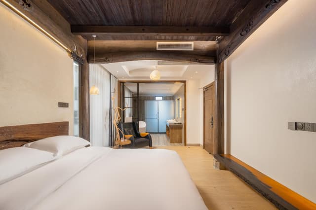 GTI - 1 Bed Guest Room, 1.5M Bed