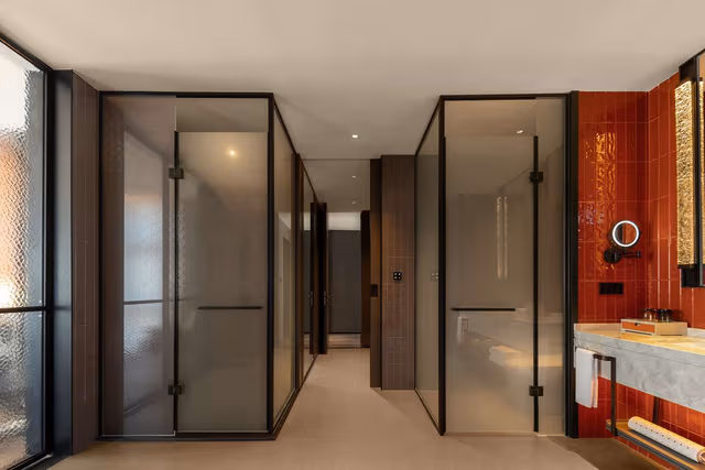 KING DELUXE SUITE