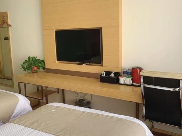Twin Deluxe Room