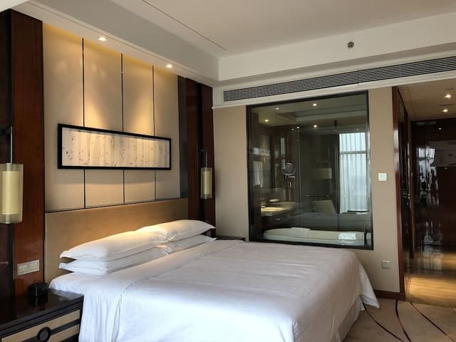 Deluxe Room, 1 King Bed