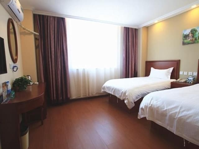 Twin Bussiness Room