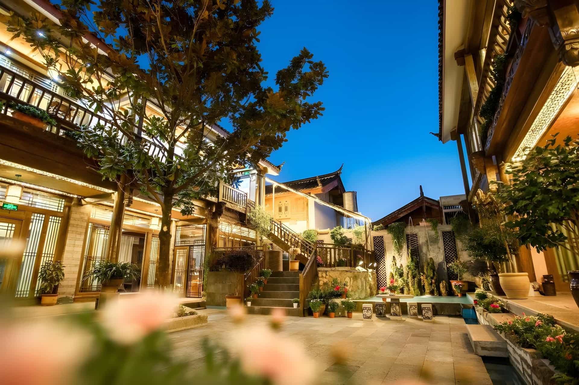 โรงแรมฟลอรัล ลี่เจียง หยุนซินจู ชูเหอ เมืองโบราณ ถนนซี่ฟาง