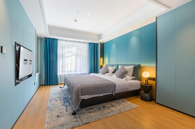 Rezen - Light Luxury 1 Bed Room