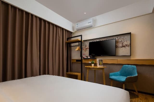Dossen - Standard Bed Room