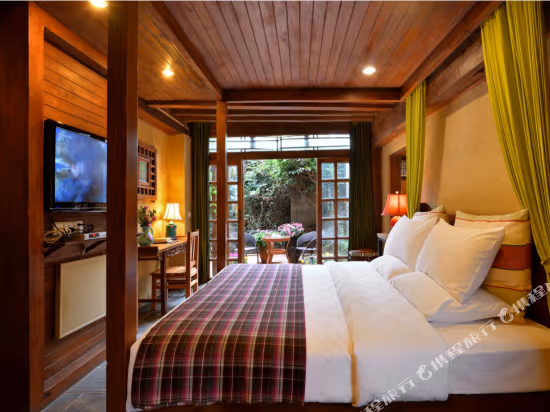 garden-view double room