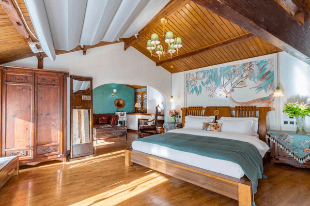 Balcony suite
