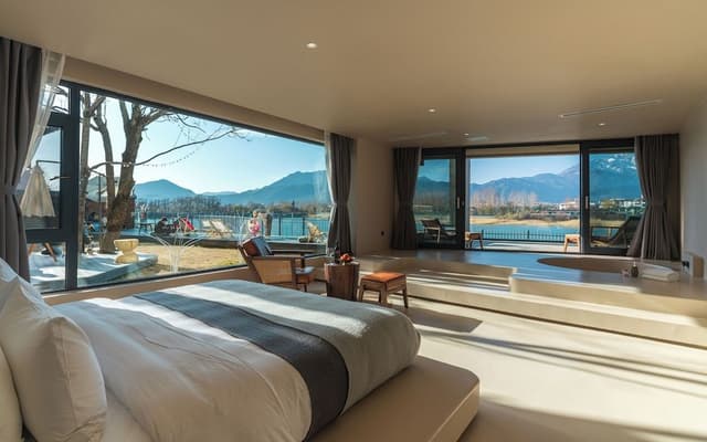 Double Room, Non Smoking, Lake View