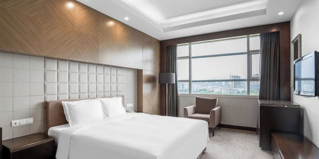 Suite, Multiple Beds