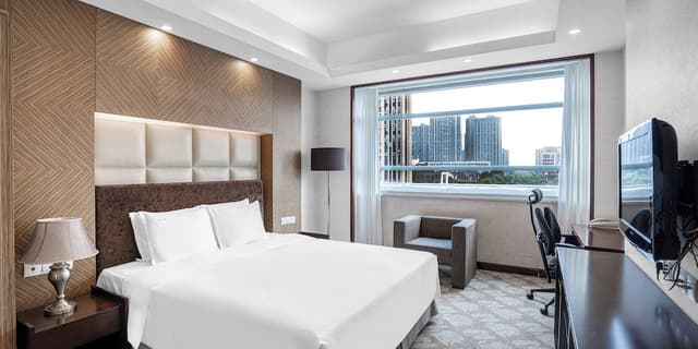 Suite, 1 King Bed
