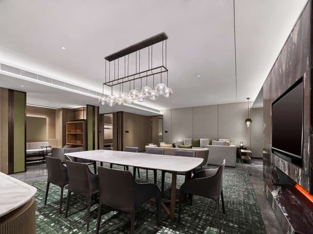 KING PREMIUM SUITE