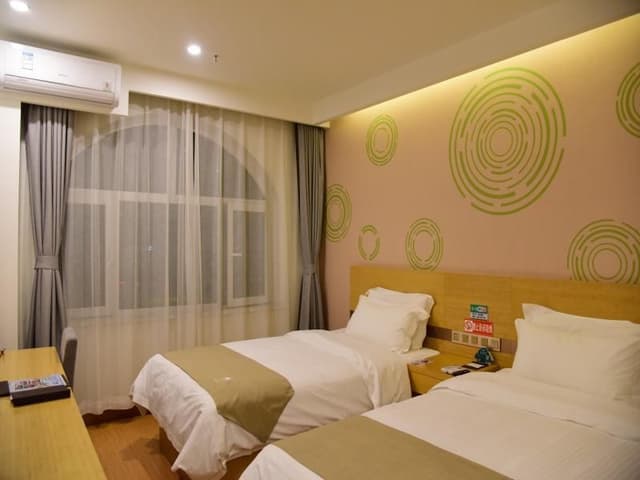 2 Bed Twin Superior Room