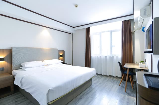 Huazhu - Business Bed Room