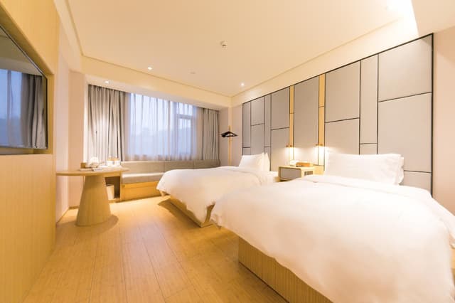 Huazhu - Family Room