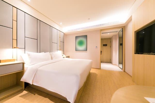 Huazhu - Superior BedRoom