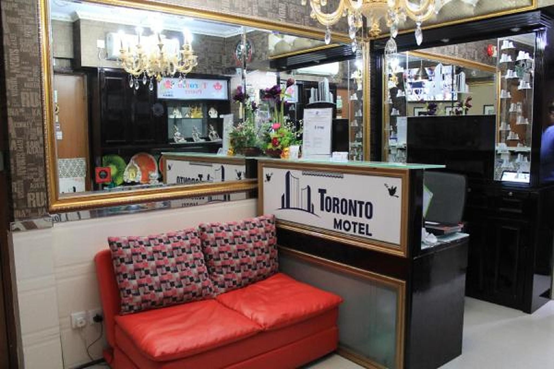 Toronto Holidays1