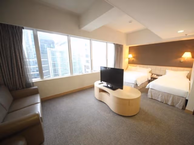 Deluxe Triple Room, City View