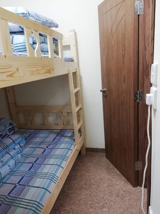 Family Suite 8
