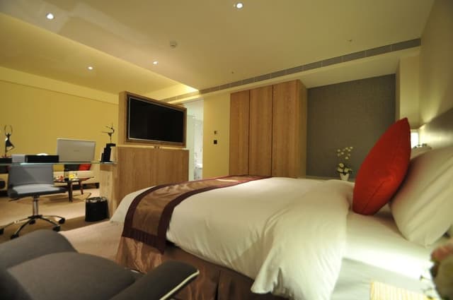 Executive Suite