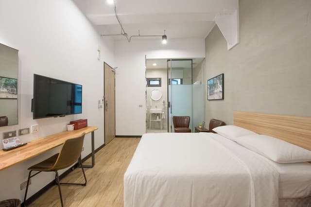 Double Room, 1 Double Bed (Internal Window, No Smoking)