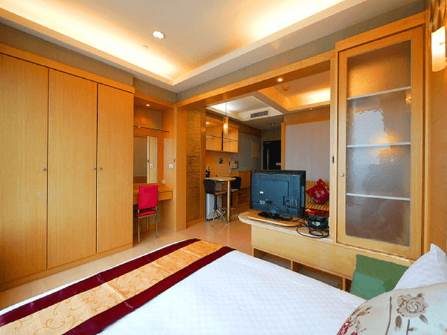 Deluxe City View Double Room