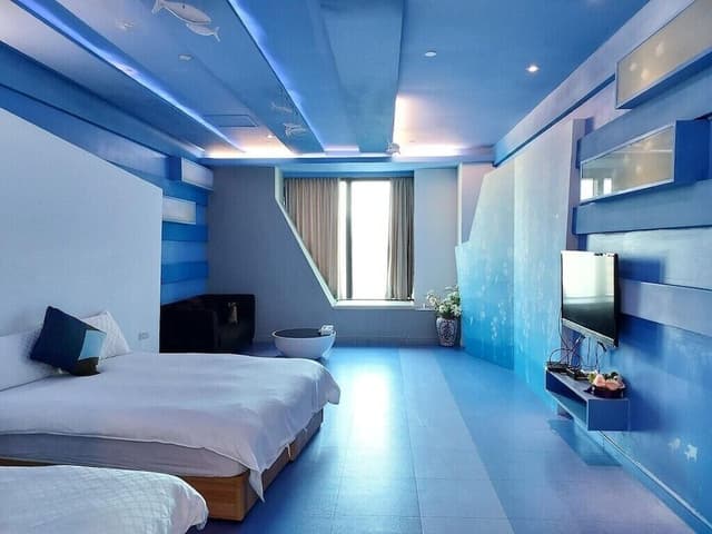 Deluxe Quadruple Room, City View