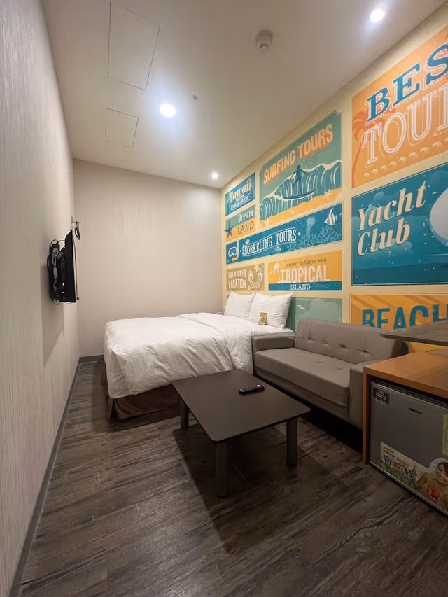 Standard Double Room, No Windows