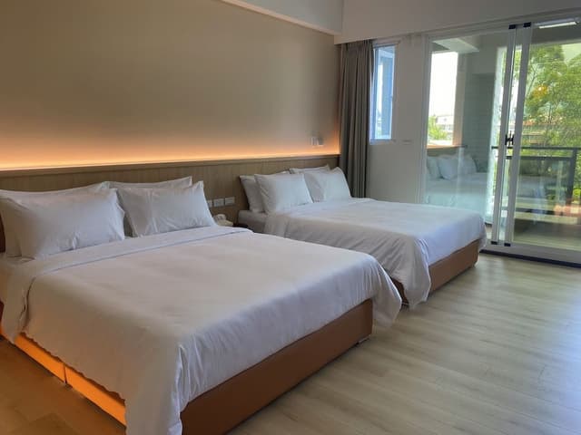 Deluxe Quadruple Room, Balcony, Mountain View