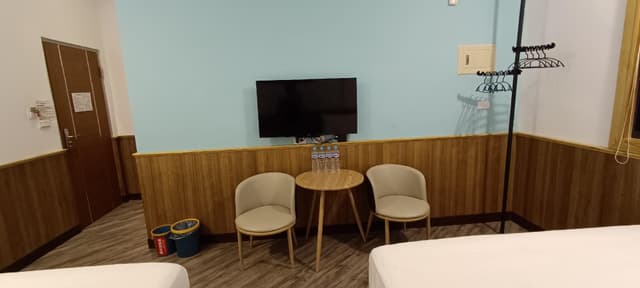 Economy Twin Room B