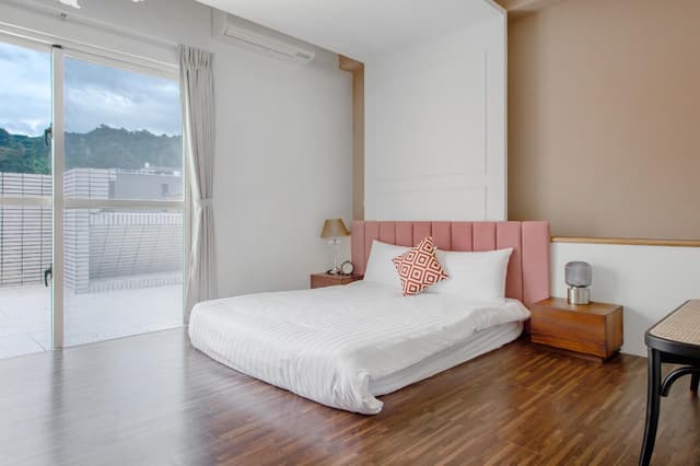 Deluxe Double Room with Terrace