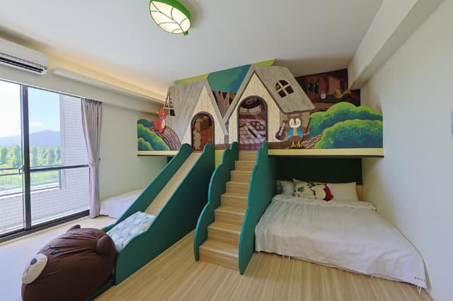 Urban - Fashion Theme Room