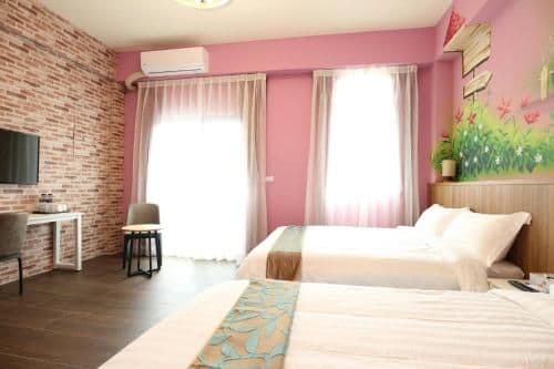 Quad Room