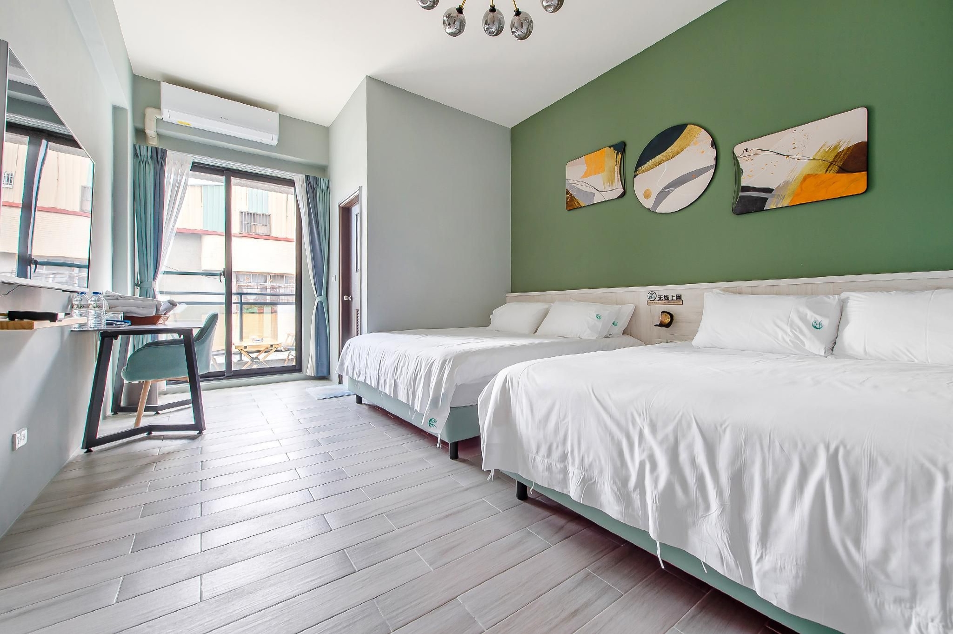กรีน เฮาส์ สลีป ทู บีแอนด์บี (Green house sleep to B&B)1