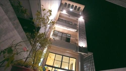 Xiuxiu Elevator House0