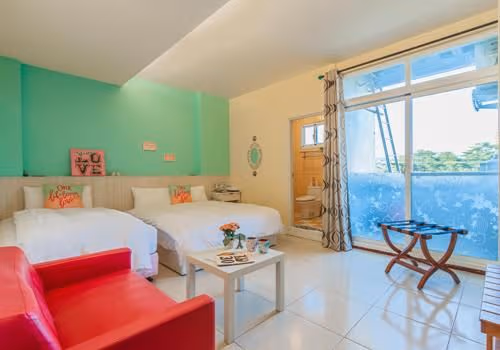 Triple (1 Double Bed + 1 Single Bed)