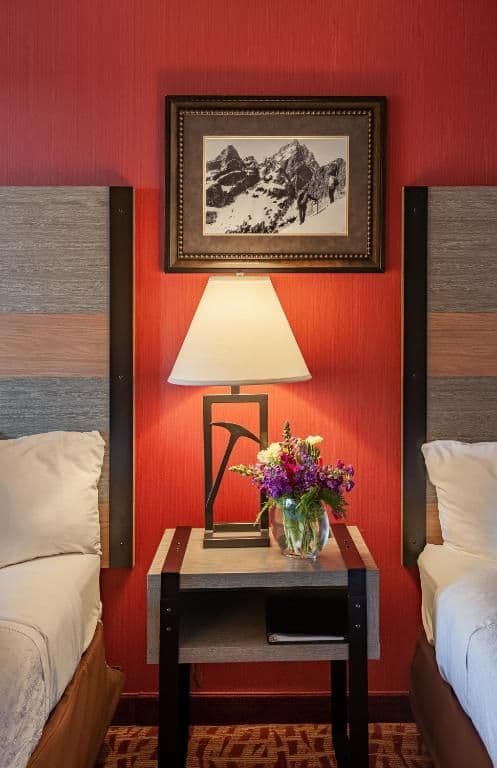 Standard Queen Room