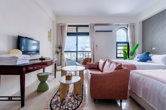 Deluxe Quadruple Room, Balcony