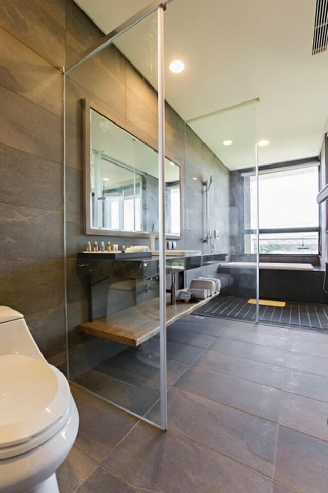 Superior Double Room (1305)