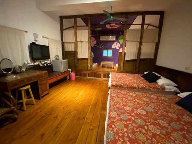 Standard Quadruple Room (Harvest)