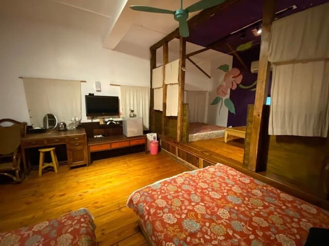 Standard Quadruple Room (Harvest)