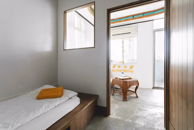 Economy Single Room with Shared Bathroom