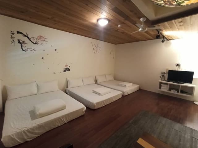 Family Room (6 People)