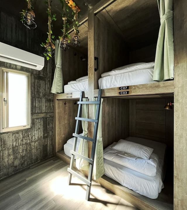 Basic Shared Dormitory, Men only
