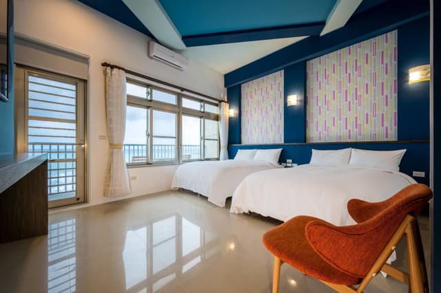 2 Queen Beds Ocean View Room