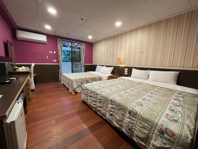 Quadruple Room with Bathroom