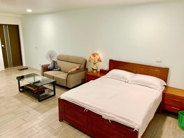 Deluxe Double Room with Shower