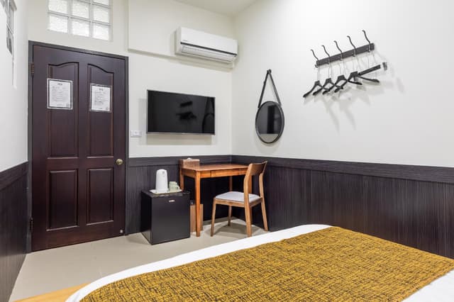 Economy Double Room - No Window