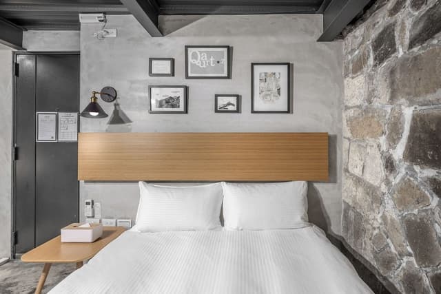 Standard double room - No Windows