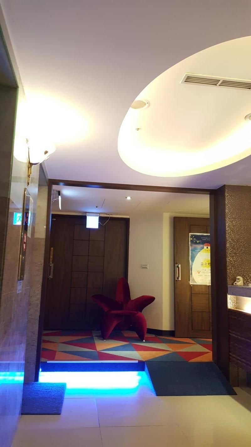 โรงแรมฮันนี่ ปริ้นซ์ โรงแรมฮันนี่ ปริ้นซ์